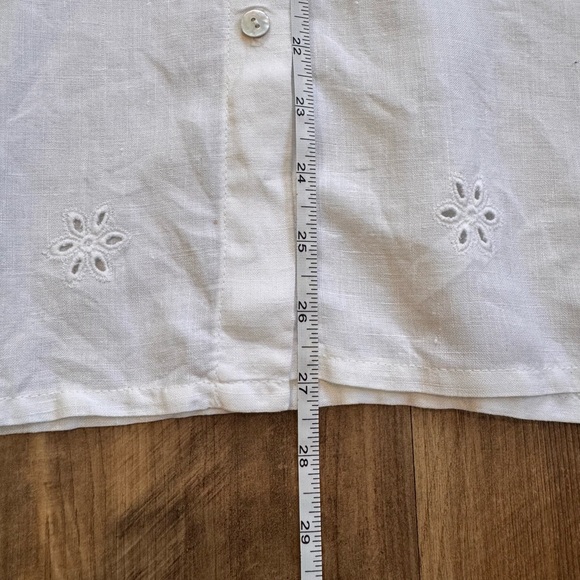 Johnny Was Vintage White Collared Linen Shirt with Floral Details, Size L - Picture 11 of 16